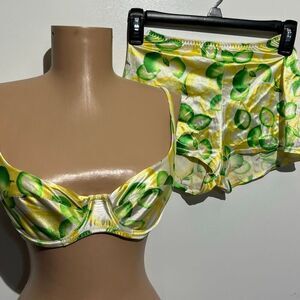 Victoria's Secret Women's Yellow Green Bra & Shorts Matching Set Size 34B Medium